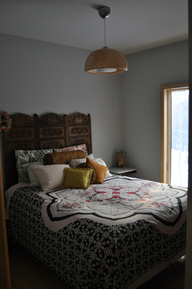 Guest room. Photo by David Wineberg