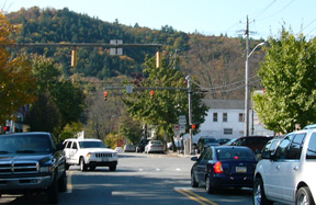 Milford, PA - one traffic light